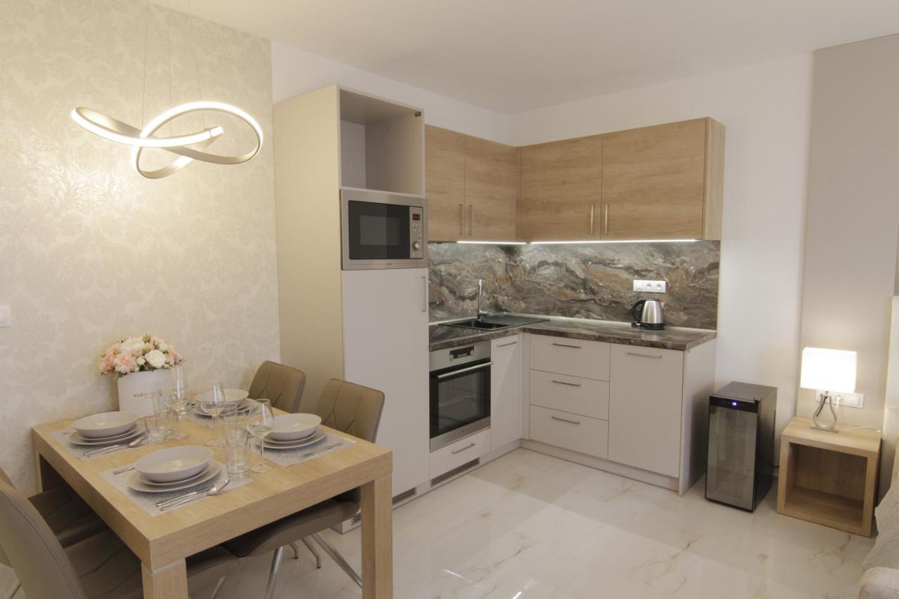 Apartmany Rose ミクロフ エクステリア 写真